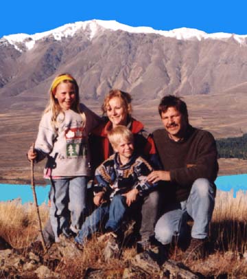 family.jpg (16703 Byte)